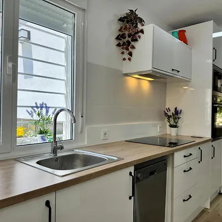 Cascada Magnificent Recently Refurbished In Center - Eaw Homes Apartment *