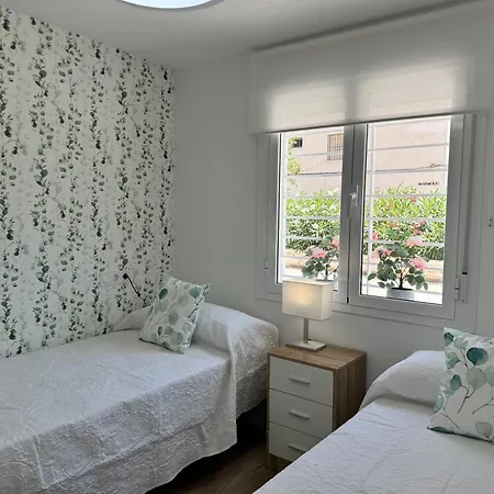 Cascada Magnificent Recently Refurbished In Center - Eaw Homes *